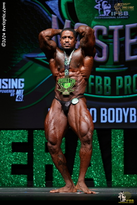 Men's Bodybuilding Masters 40+ Champion - Christopher Sullivan