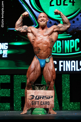 Ryan Vancleave - 1st Place Overall - Men's Bodybuilding