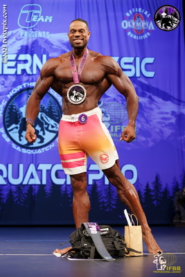 Masters Men's Physique 40+ - Dajuan Freeman