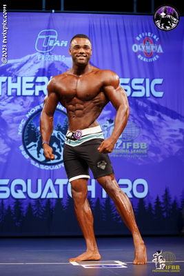 Open Men's Physique - Alexander Toplyn