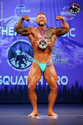 Eric Rose - 1st Place Open - Men's Bodybuilding