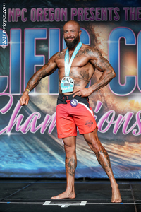 Men's Physique - Open Class B