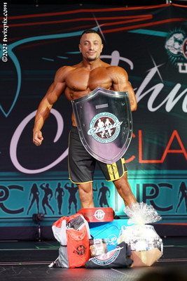 Karim Hanafy - 1st Place Overall - Men's Physique